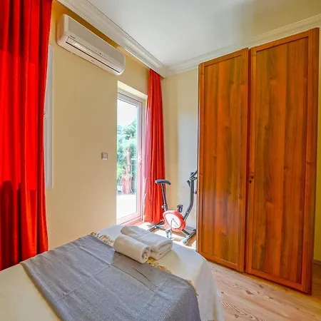 Picus Amazing Sunset View