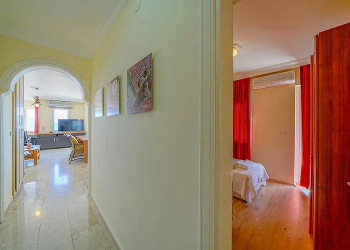 Апартаменти Picus Amazing Sunset View *