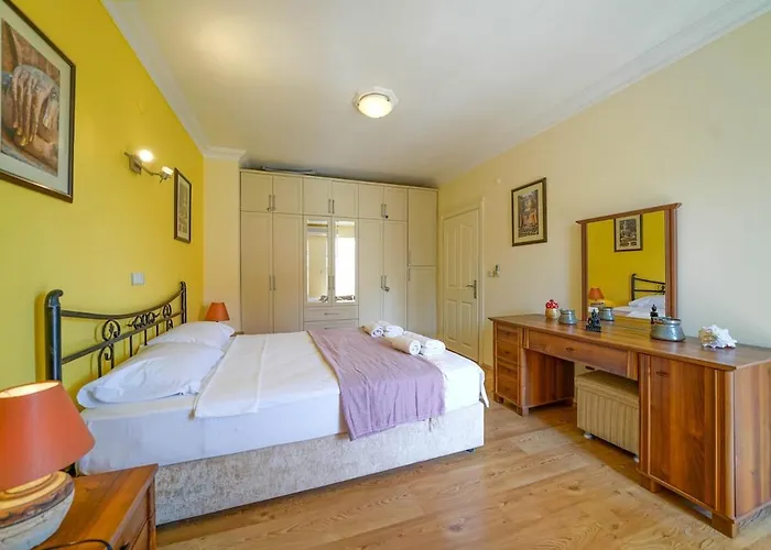 Апартаменти Picus Amazing Sunset View *