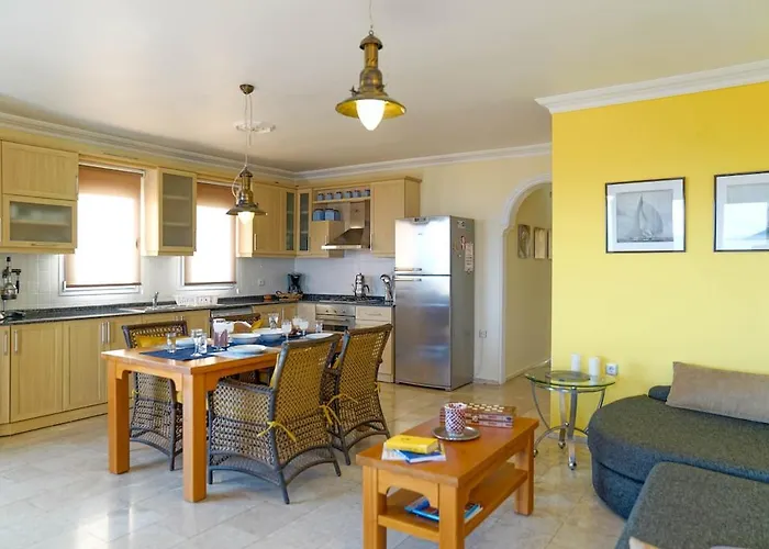 Апартаменти Picus Amazing Sunset View