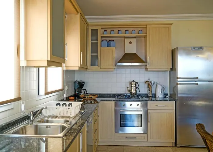 Апартаменти Picus Amazing Sunset View